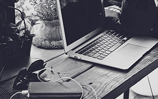 了解imToken钱包App的生态系统：集闪兑、DApp、硬件钱包于一体